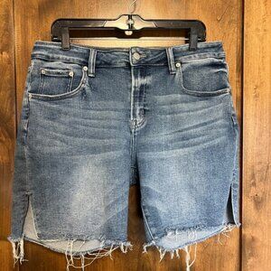 Oli & Hali shorts - size L oversized